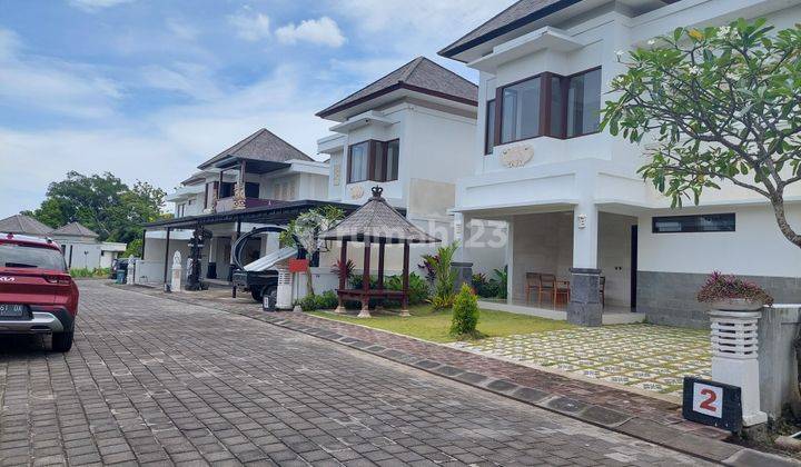 Elite House in One Gate System Housing in Sekar Tunjung 2