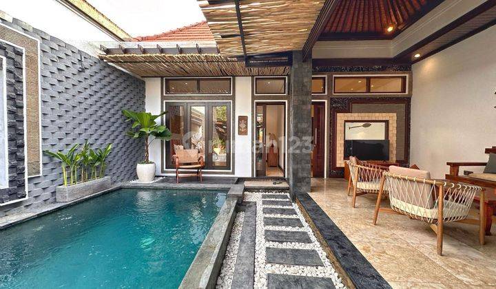 Villa full furnish dengan kolam renang dekat ke Kuta dan Denpasar 1