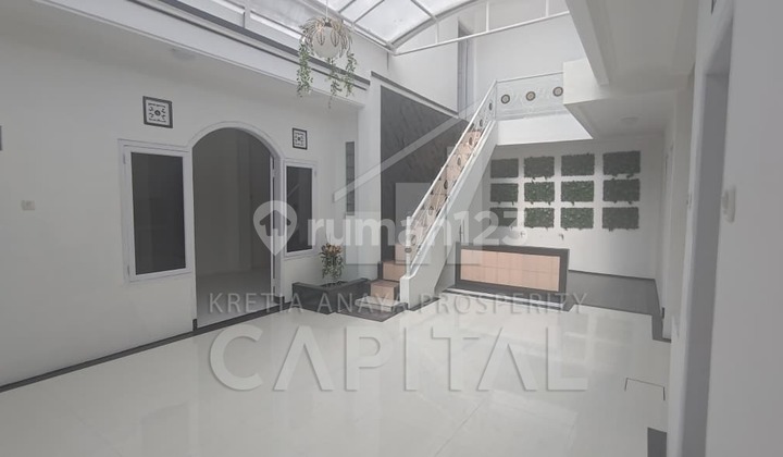 Rumah Baru Mewah Bagus Siap Huni di Marga Kencana Buah Batu Bandung 2