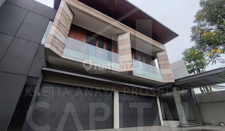 Rumah Lux Minimalis di setraduta Bandung 1