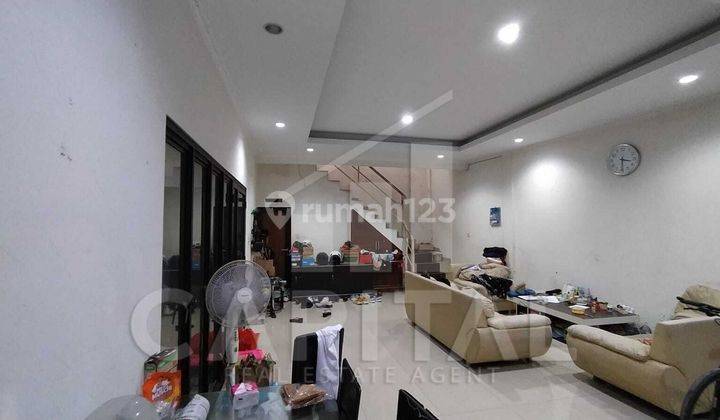 Rumah Nyaman Bersih Terawat di Jalan Emung Burangrang Lengkong 1