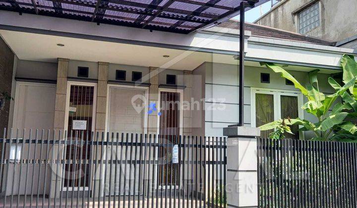 Rumah Furnish Dua Lantai di Sayap Jl Ciateul Kota Bandung 1