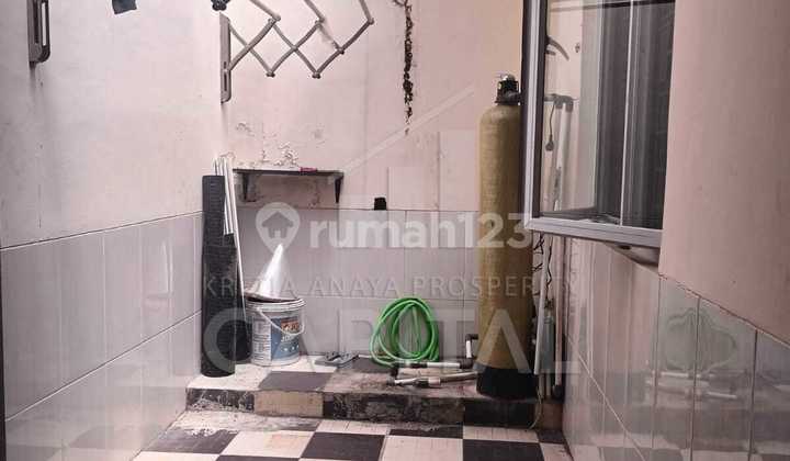 Cheapest Well-Maintained Move-In Ready House in a Complex in Antapani Bandung with a Strategic Location 2