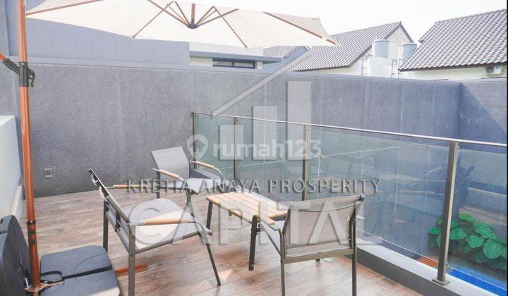  Rumah Mewah Rasa Villa Sudah Full Furnished Dan Ada Kolam Renang di Kota Baru Parahyangan  2