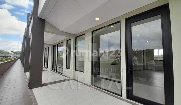 Ruko Siap Pakai Dengan Lokasinya Yang Strategis Cocok Untuk Kantor Atau Usaha Lainnya di Sasakirana Kota Baru Parahyangan