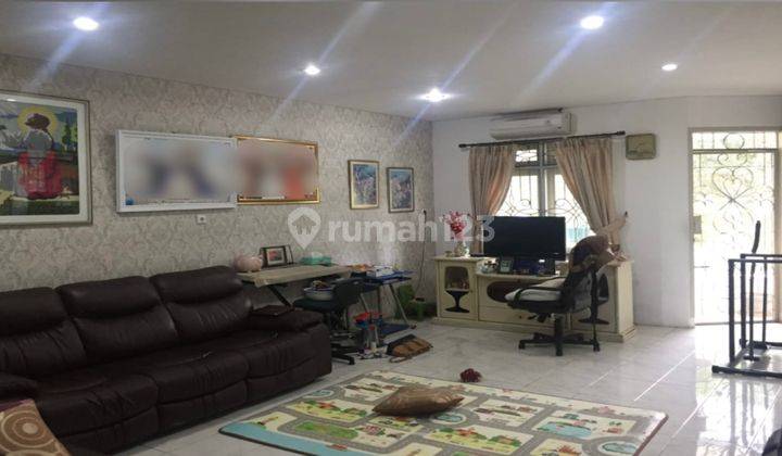 Rumah 2 Lantai Furnished Bagus Siap Huni Tanjung Duren Utara Shm 2