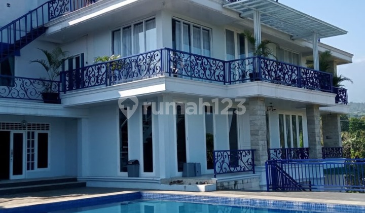 For Sale Villa Puncak Bogor Land Area 1200m² Building Area 1550m² Income 250 million/month For Sale Villa Puncak Bogor Land Area 1200m² Building Area 1550m² Income 250 million/month