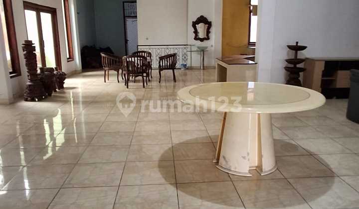 Villa House in Gegerkalong, Comfortable, Green, and Cool in North Bandung 2