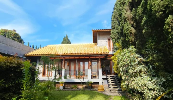 Rumah Vintage sariwangi syp Setraduta Bandung utara nyaman