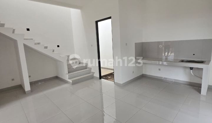 Rumah 2 Lantai di Bawah 1 M Soreang Dekat Tol Bandung