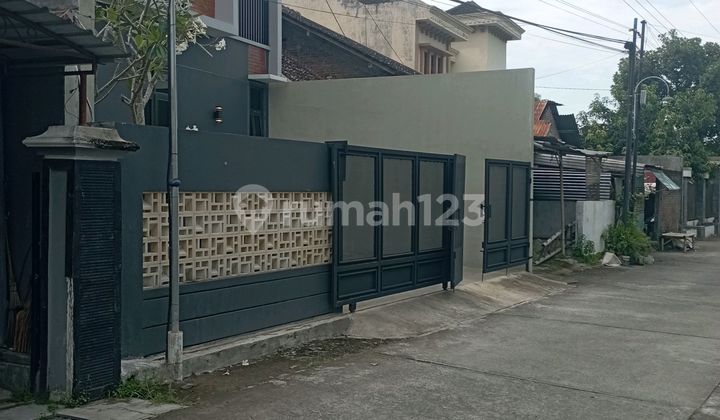 Rumah Tinggal 2 Lantai Cocok Untuk Keluarga Lokasi Sewon Bantul