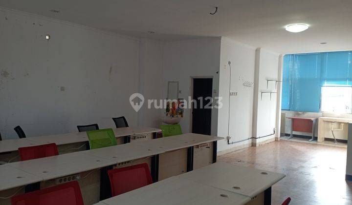 Ruko 4 Lantai Di Jalan C.Simanjuntak Terban Gondokusuman Yogyakarta 9