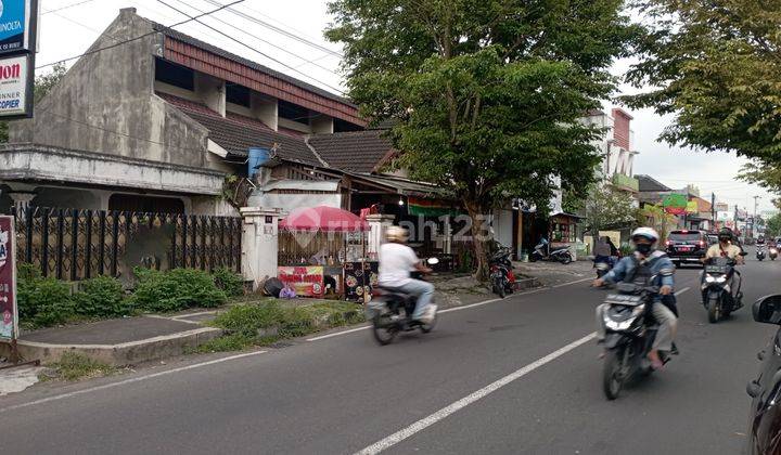 Rumah Di Pinggir Jalan Glagahsari Umbulharjo Yogyakarta 2