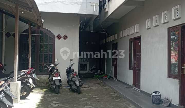 Rumah Induk + Kost 10 Kamar Lokasi Sorogenen Kalasan Sleman