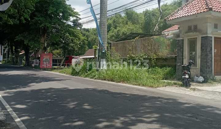 Rumah Hook 2 Lantai Dalam Perumahan Bali Residence Ngemplak Sleman 2