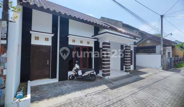 Rumah Dekat Manna Kampus Pelem Sewu Sewon Bantul Rumah Dekat Manna Kampus Pelem Sewu Sewon Bantul