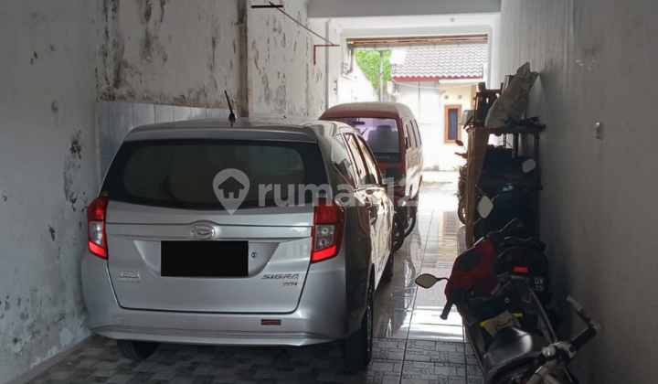 RUMAH TINGGAL 2LANTAI COCOK UNTUK KELUARGA , DI JL JAMBON 2