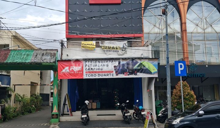 STRATEGIC SHOPHOUSE FOR BUSINESS, NEAR GALERIA MALL, YOGYAKARTA STRATEGIC SHOPHOUSE FOR BUSINESS, NEAR GALERIA MALL, YOGYAKARTA