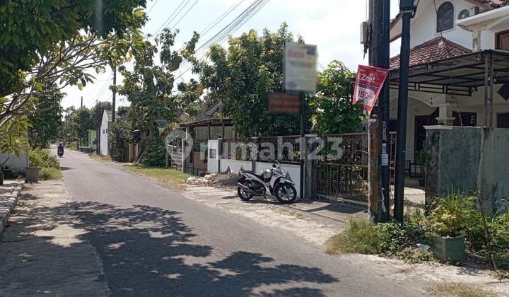 Rumah Semi Furnish 438 Meter Persegi, Lokasi Dekat Kampus ISI, Panggungharjo, Sewon, Bantul