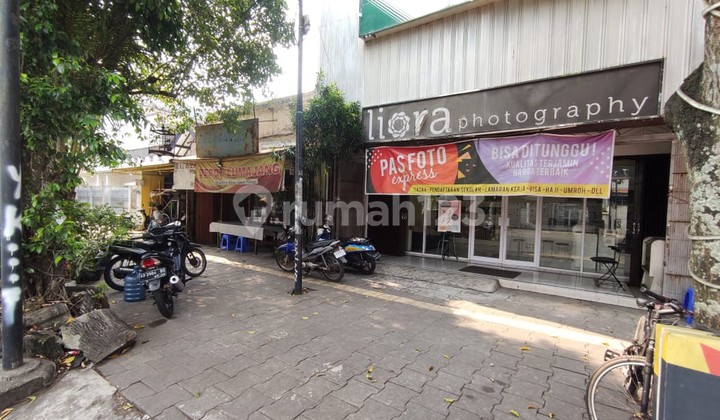 Shop House on Hayam Wuruk Street Suitable for Business Shop House on Hayam Wuruk Street Suitable for Business