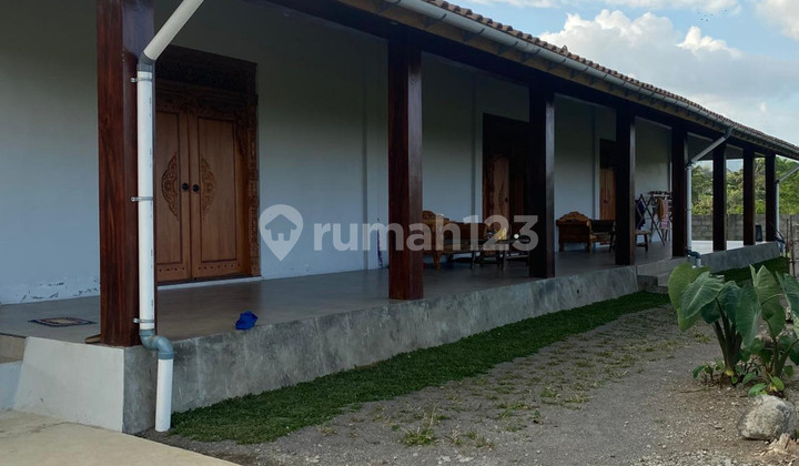 Own a Furnished Villa Investment 2511 Square Meters with Mountain Views, Sukodadi, Bandung, Magelang