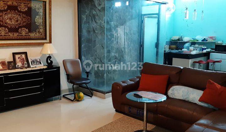 RUMAH DI DALAM PERUM MUTIARA KENCANA JALAN DAMAI 2