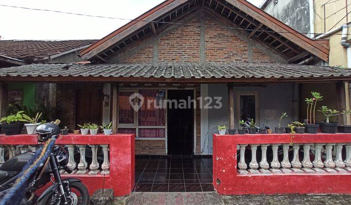 RUMAH TINGGAL SEDERHANA DI TENGAH KOTA, JL BATIKAN BARU, UMBULHARJO. 1