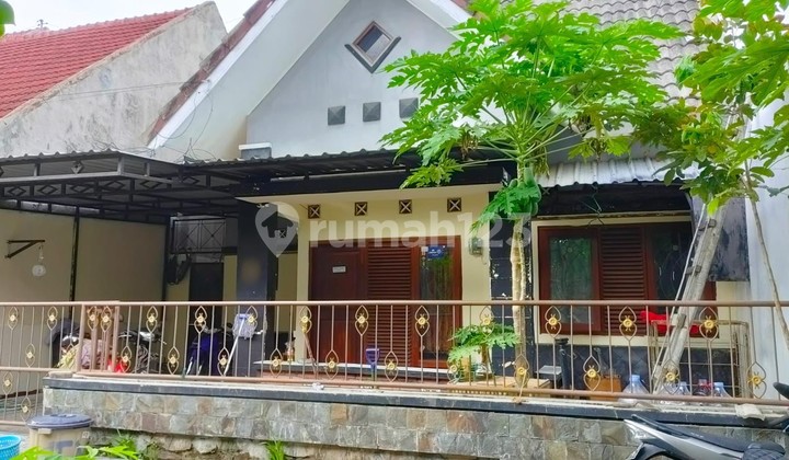 House in Taman Mutiara Babarsari Housing Complex Near STIE YKPN Caturtunggal Depok Sleman House in Taman Mutiara Babarsari Housing Complex Near STIE YKPN Caturtunggal Depok Sleman