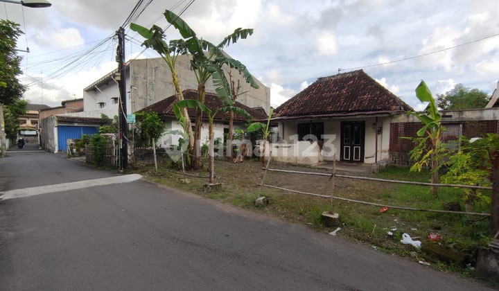 Tanah Luas di Tengah Kota Jogjakarta Tanah Luas di Tengah Kota Jogjakarta