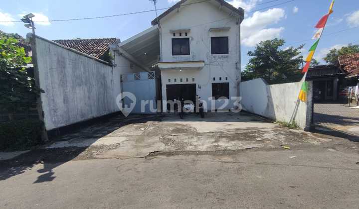Warehouse & Shop House 1174 Square Meters Strategic Location Jogja-Solo Road Km 14