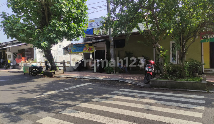 Bonus Land with Building in a Strategic Location on Jl Gayam Umbulharjo, Yogyakarta Bonus Land with Building in a Strategic Location on Jl Gayam Umbulharjo, Yogyakarta