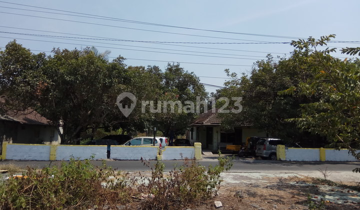 YARD LAND ON JL JONGKE MLATI, SLEMAN