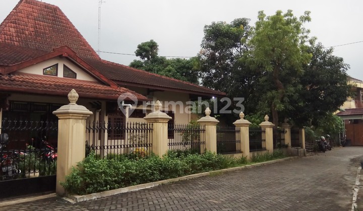 RESIDENTIAL HOUSE, NEAR ACCESS TO UGM CAMPUS, UPN, AMIKOM IN PANDEGA TAMTAMA AREA RESIDENTIAL HOUSE, NEAR ACCESS TO UGM CAMPUS, UPN, AMIKOM IN PANDEGA TAMTAMA AREA