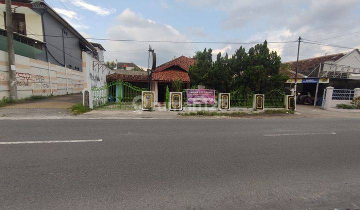 Dijual Rumah Luas 530 Meter Persegi Lokasi Strategis dekat IKIP PGRI Sonosewu  1