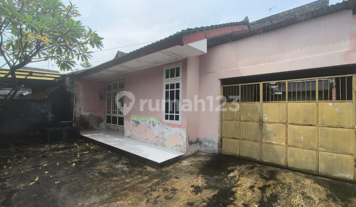 For Sale: Strategic & Spacious House at Smart Investment in Premium Location, Caturtunggal, Depok, Sleman 2