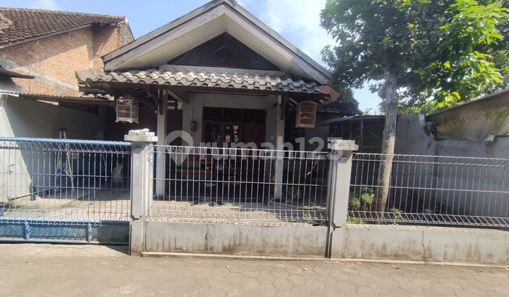 2-Bedroom Residence in Sidoarum Godean Area and Close to West Ringroad 1