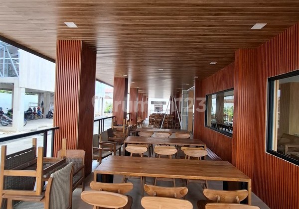 For Rent: New Commercial Building Space 1,500 Square Meters on Monjali Street, Sinduadi, Sleman