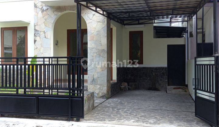 Rumah Cantik Di The Residence Kav. A-11 Jl.Wates KM 5.5 Dekat UMY 3