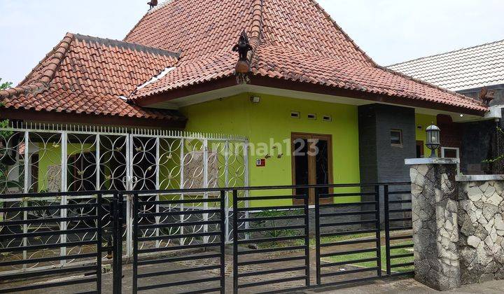 Rumah Asri dan  Luas di Dekat Tengkleng Gajah Jl. Kaliurang KM 9 1