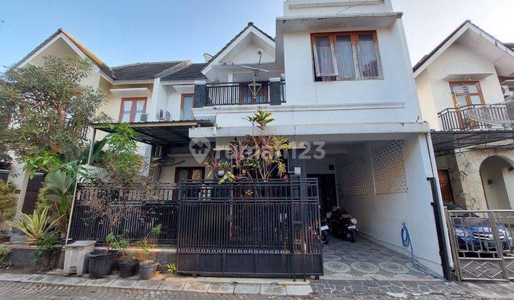 Rumah Cantik 2 Lantai Di The Residence Jl. Wates KM 5 Dekat UMY 1