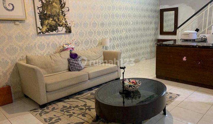 Rumah Cantik 2 Lantai Di The Residence Jl. Wates KM 5 Dekat UMY 2