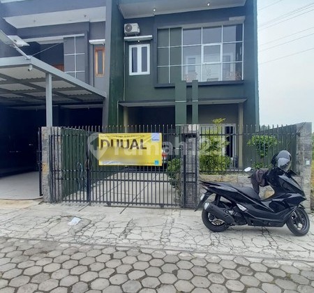 2-Story House Fully Furnished in a Housing Complex, Strategic Location Near South Ring Road, Panggungharjo, Sewon, Bantul