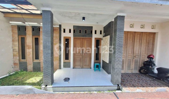 5 Bedroom House in Maguwo Jl.solo KM 8 Near Airport