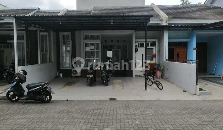 Rumah 5 Kamar Di Perumahan Tengah Kota, Baciro Yogyakarta Rumah 5 Kamar Di Perumahan Tengah Kota, Baciro Yogyakarta