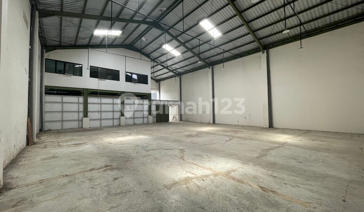 Strategic Warehouse in South Ring Road Near Giwangan Terminal Strategic Warehouse in South Ring Road Near Giwangan Terminal