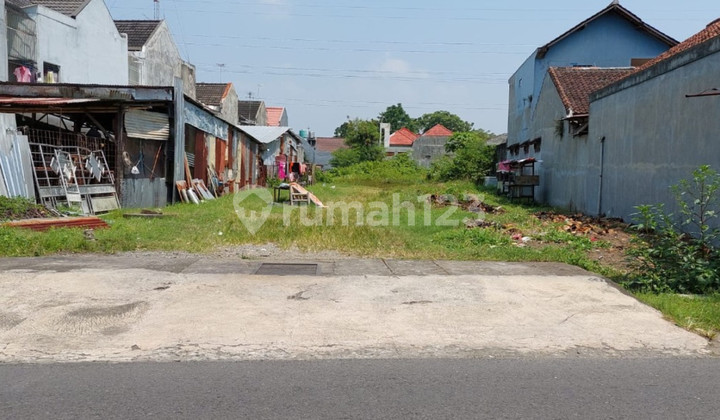 Land 1043 Square Meters on Jl Titi Bumi Near West Ring Road Land 1043 Square Meters on Jl Titi Bumi Near West Ring Road