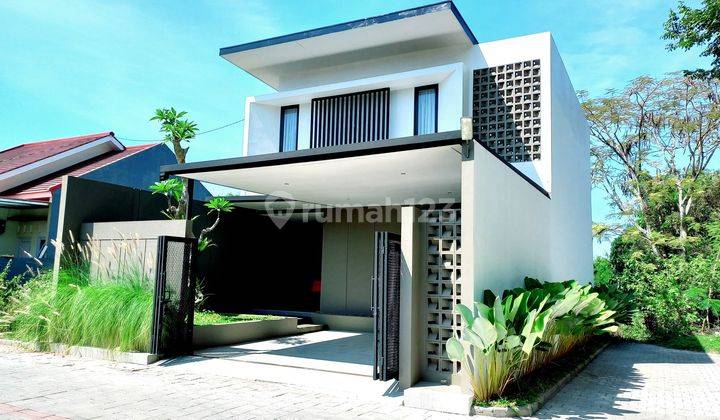 Rumah Cantik Furnished Di Dekat Kampus Uii, Jl. Kaliurang Km 13 1