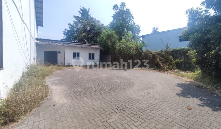 Strategic Warehouse on South Ring Road near Nasmoco, Umy Strategic Warehouse on South Ring Road near Nasmoco, Umy