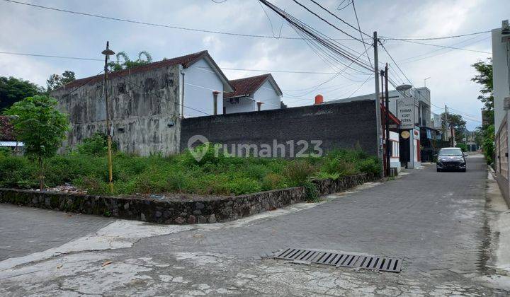 Tanah Hook di kawasan kos exclusive di Jalan Kaliurang KM 13 dekat Kampus UII  1