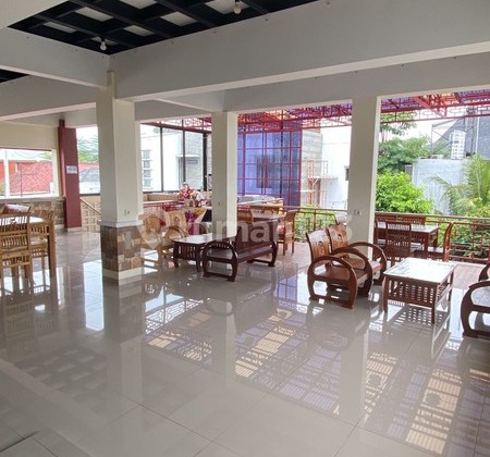 Ruang Usaha 3 Lantai Strategis di Jl. Kabupaten Dekat Pintu Tol Ugm Ruang Usaha 3 Lantai Strategis di Jl. Kabupaten Dekat Pintu Tol Ugm